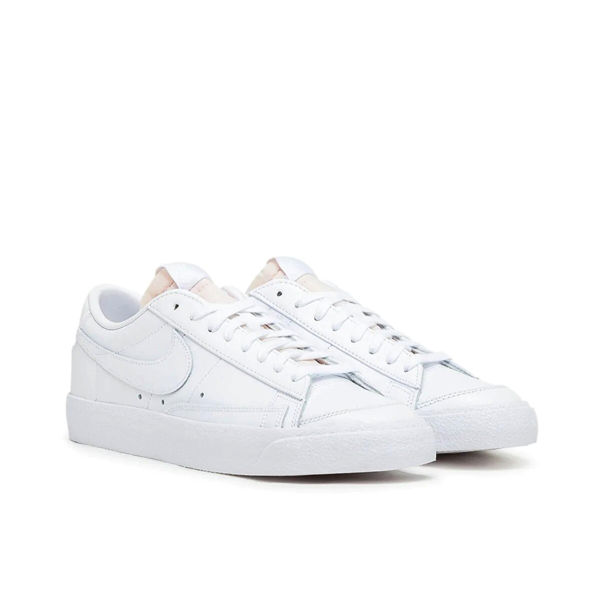 Кроссовки женские Nike Blazer Low DC4769-101