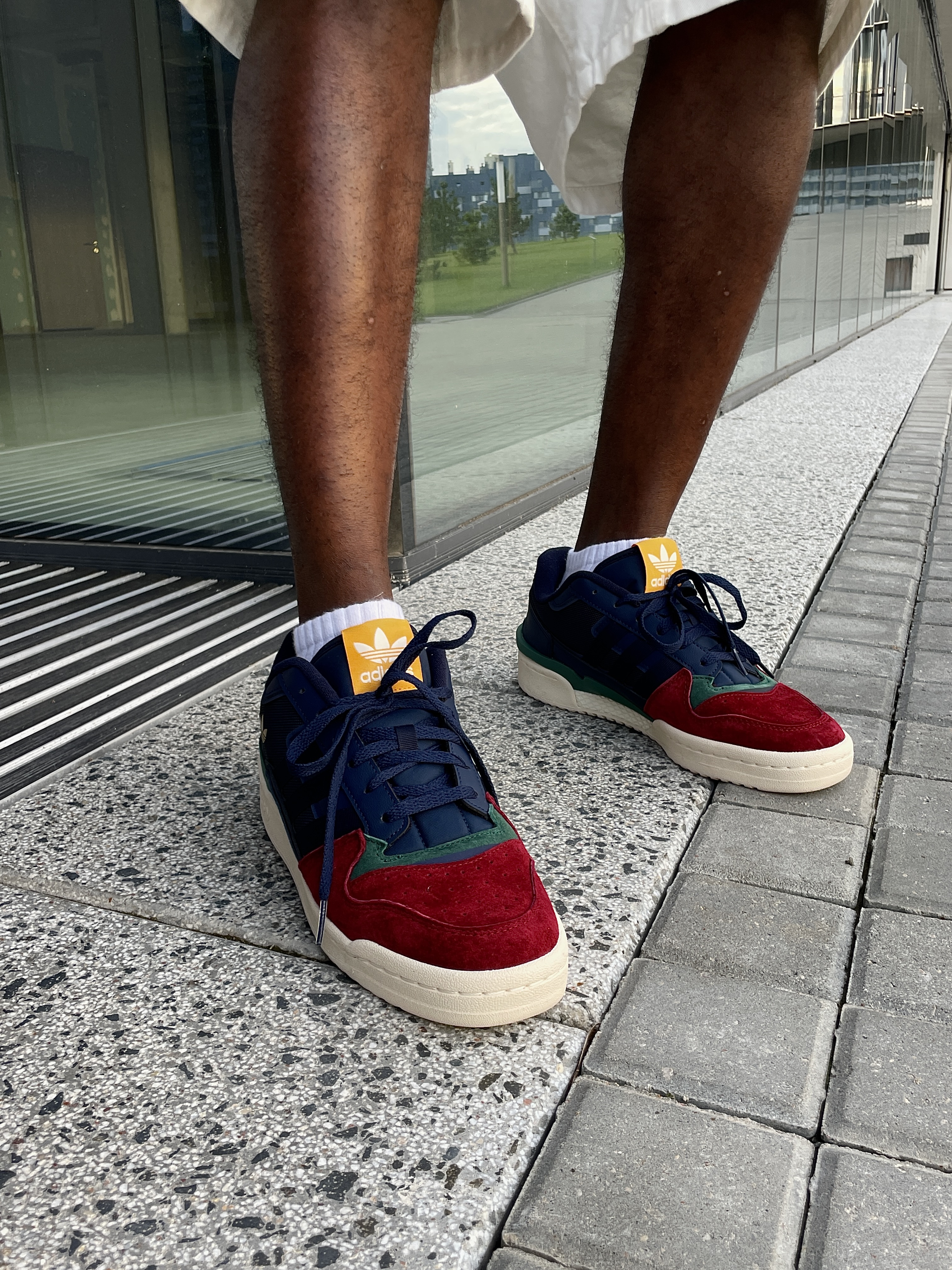 Кроссовки мужские Adidas Forum Exhibit Low 2 HQ7116