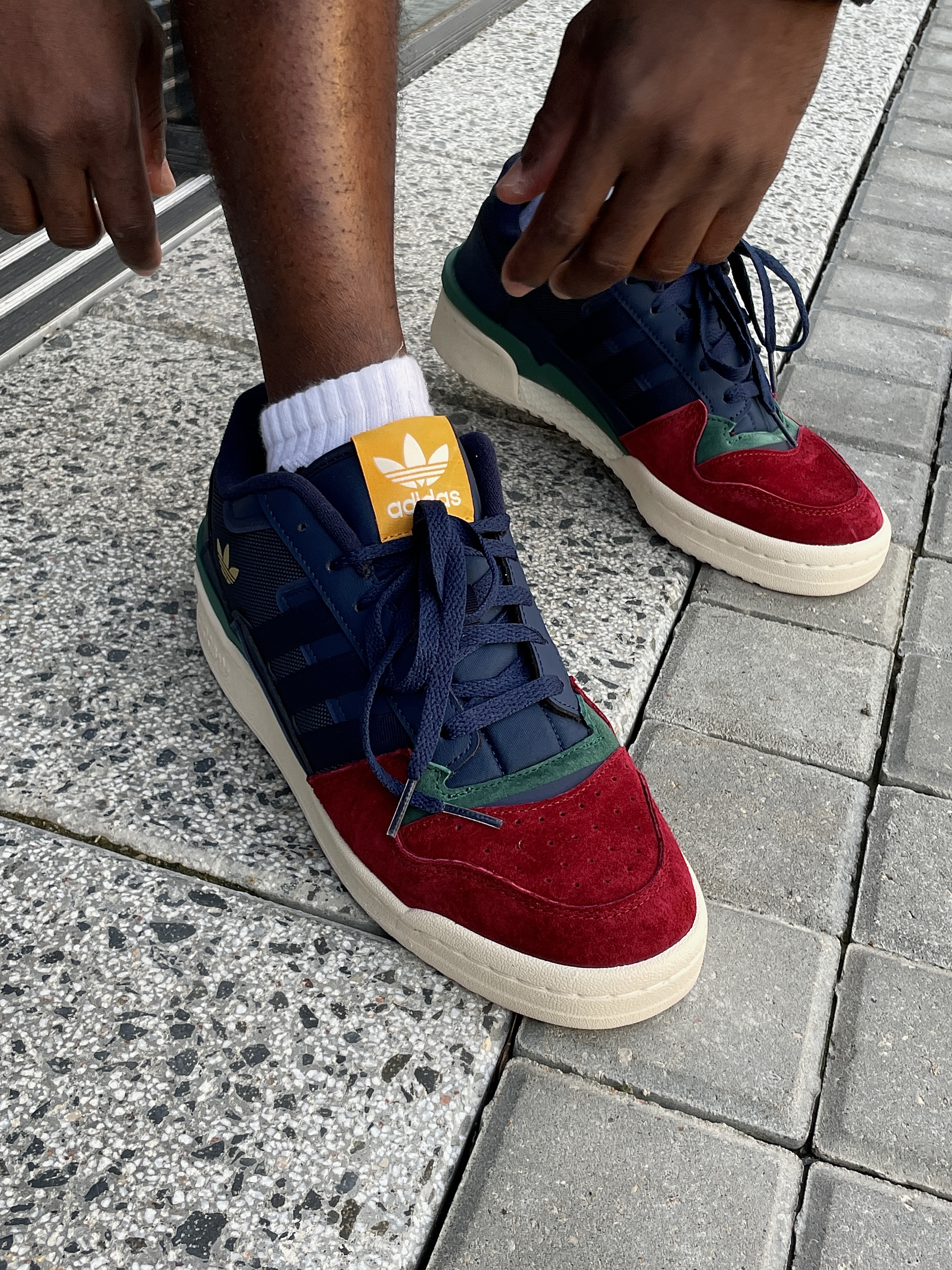 Кроссовки мужские Adidas Forum Exhibit Low 2 HQ7116