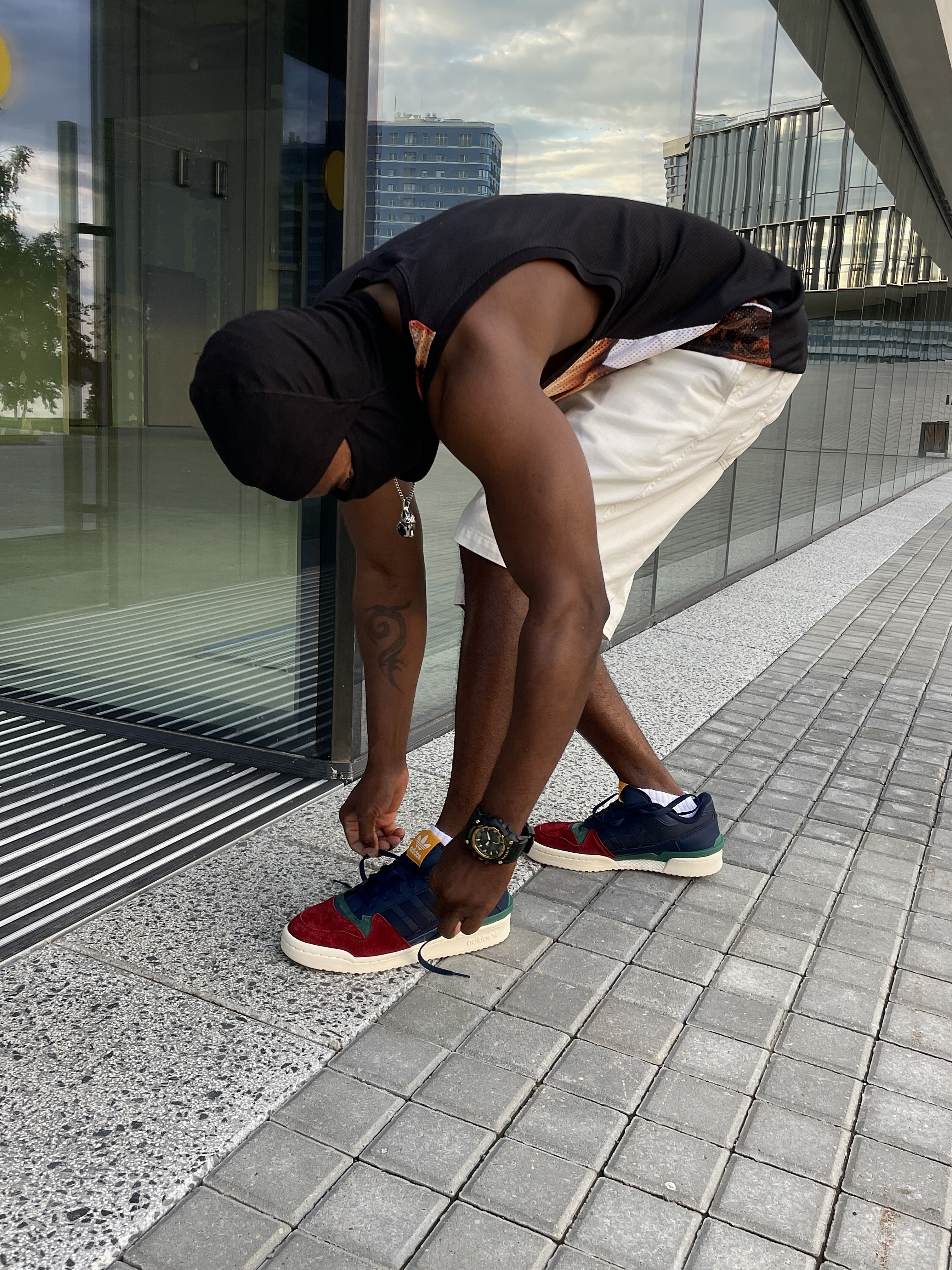 Кроссовки мужские Adidas Forum Exhibit Low 2 HQ7116