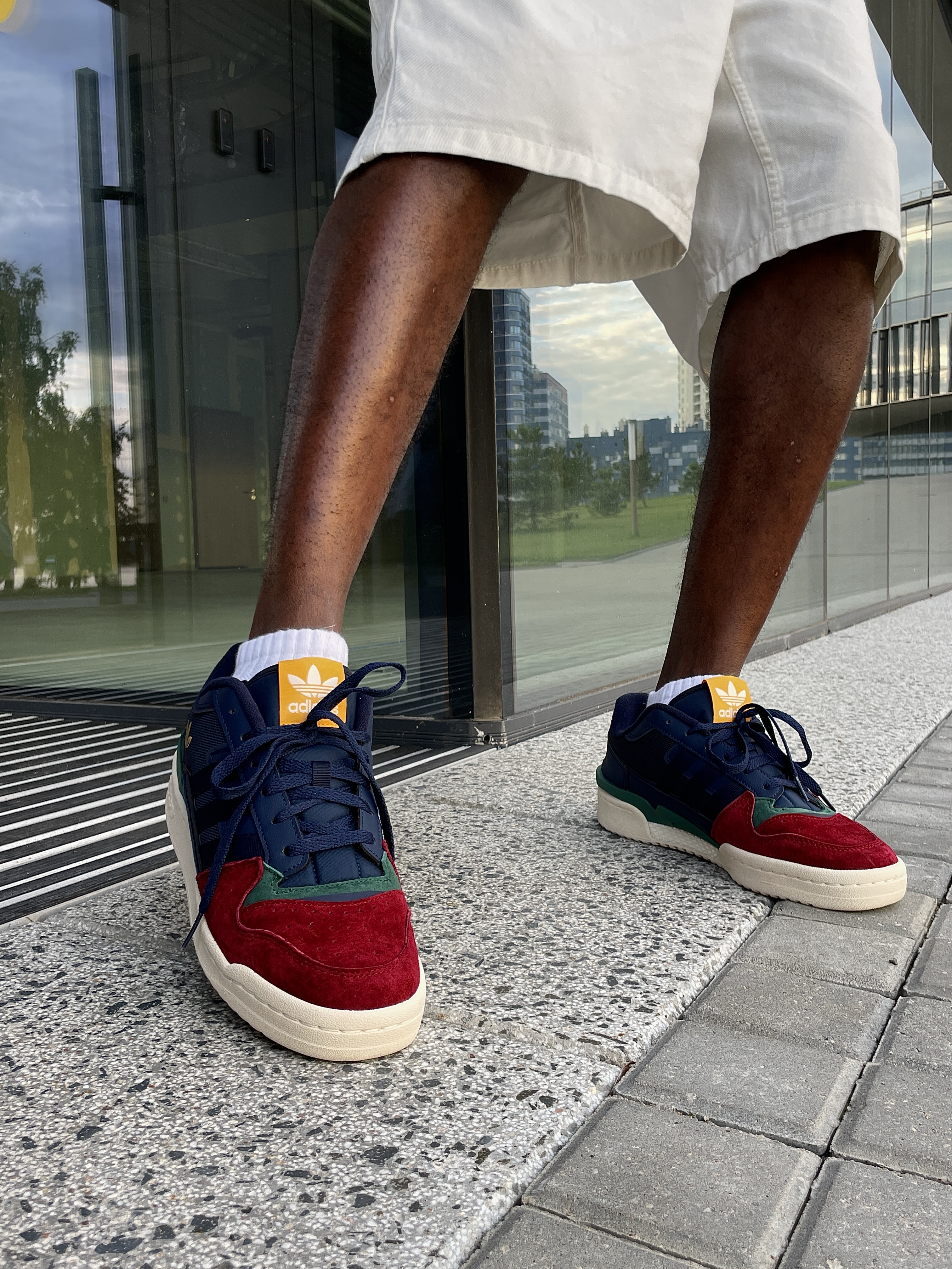 Кроссовки мужские Adidas Forum Exhibit Low 2 HQ7116