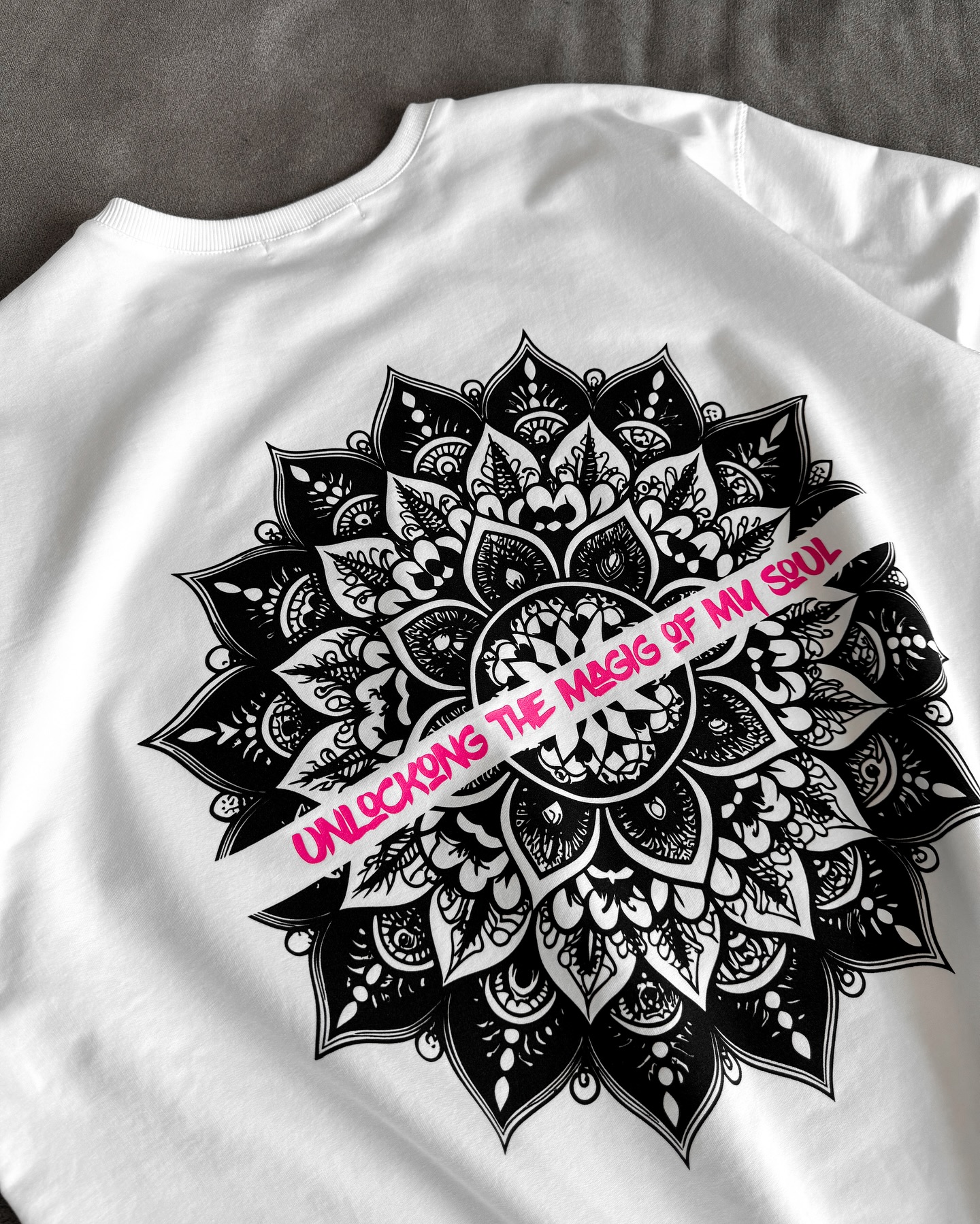Футболка унисекс WOOGEE GROOVE Мандала Белый M-98